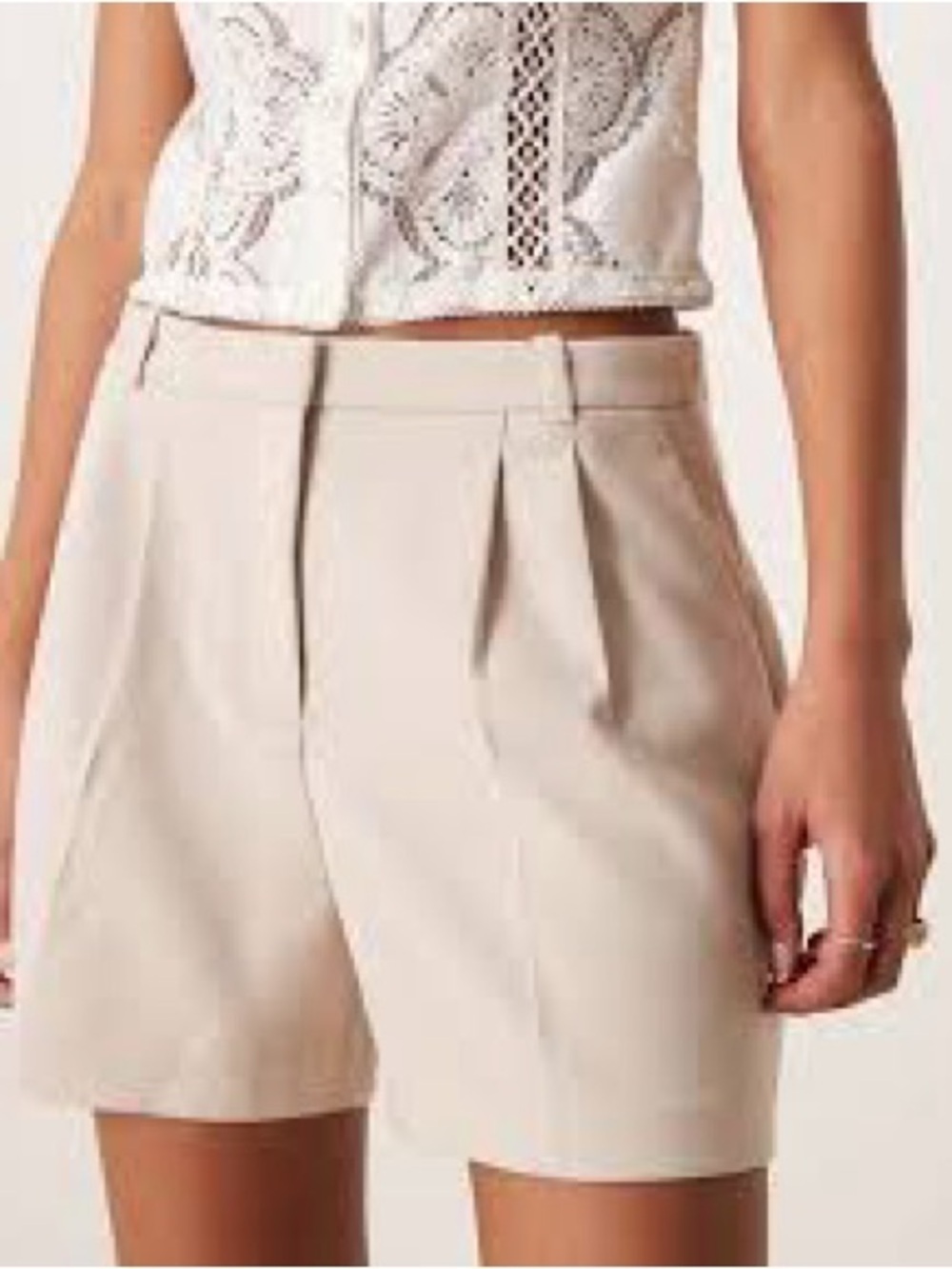 Classic High-Rise Cream Women's Tailored Shorts